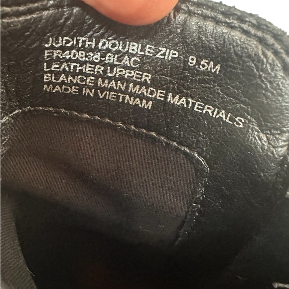 Frye Judith Double zip ankle Boot in Black 9.5 Bootie - Picture 6 of 8